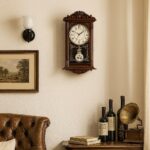 RELOGIO DECORATIVO DE PAREDE ESTILO ANTIGO VINTAGE COM PENDULO SALA HALL DESIGN RETRO MARROM